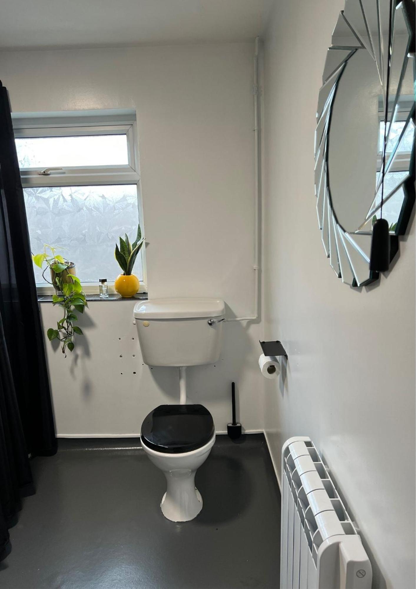 Double Room In Great Barr Near M5 - M6 - Parking - Tv Bed-Garden Birmingham Exterior photo