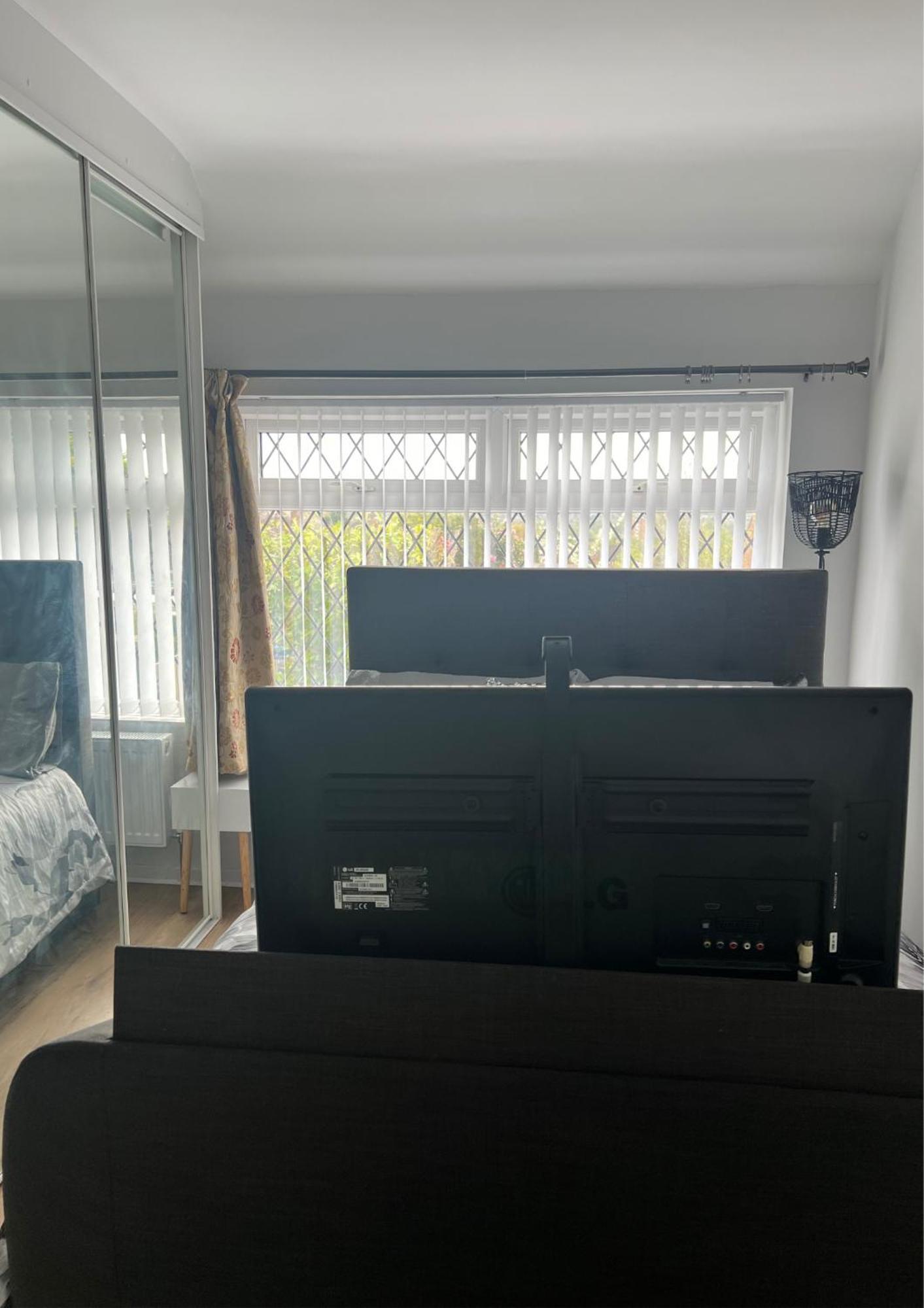 Double Room In Great Barr Near M5 - M6 - Parking - Tv Bed-Garden Birmingham Exterior photo